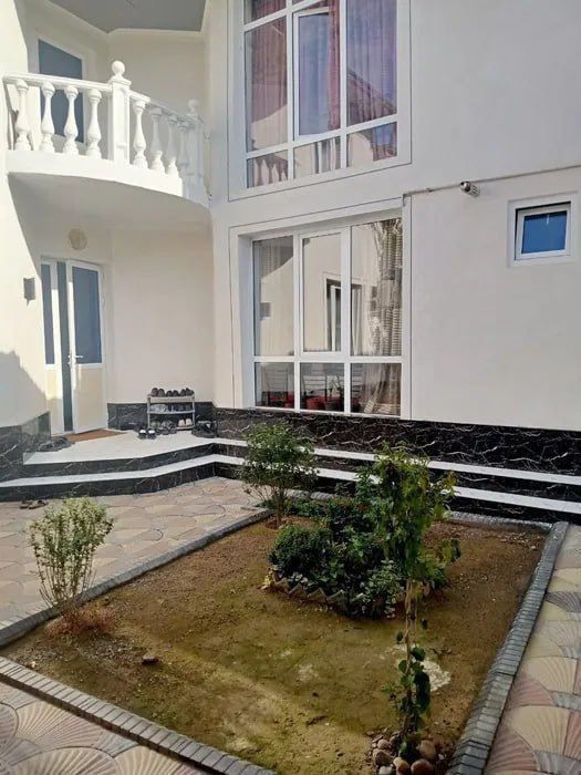 Мирабадский район